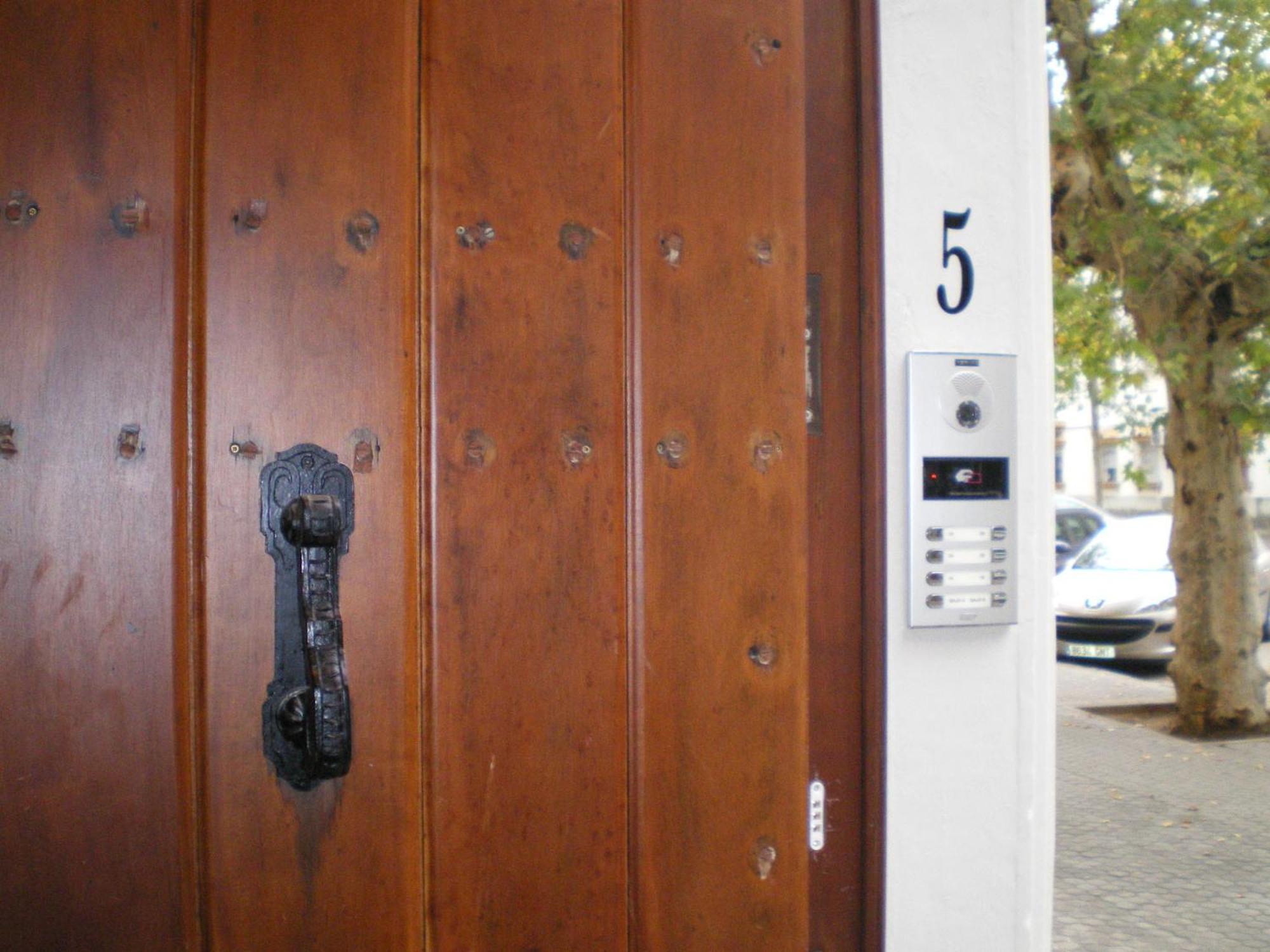 Apartamentos Murallas De Sevilla Exterior photo