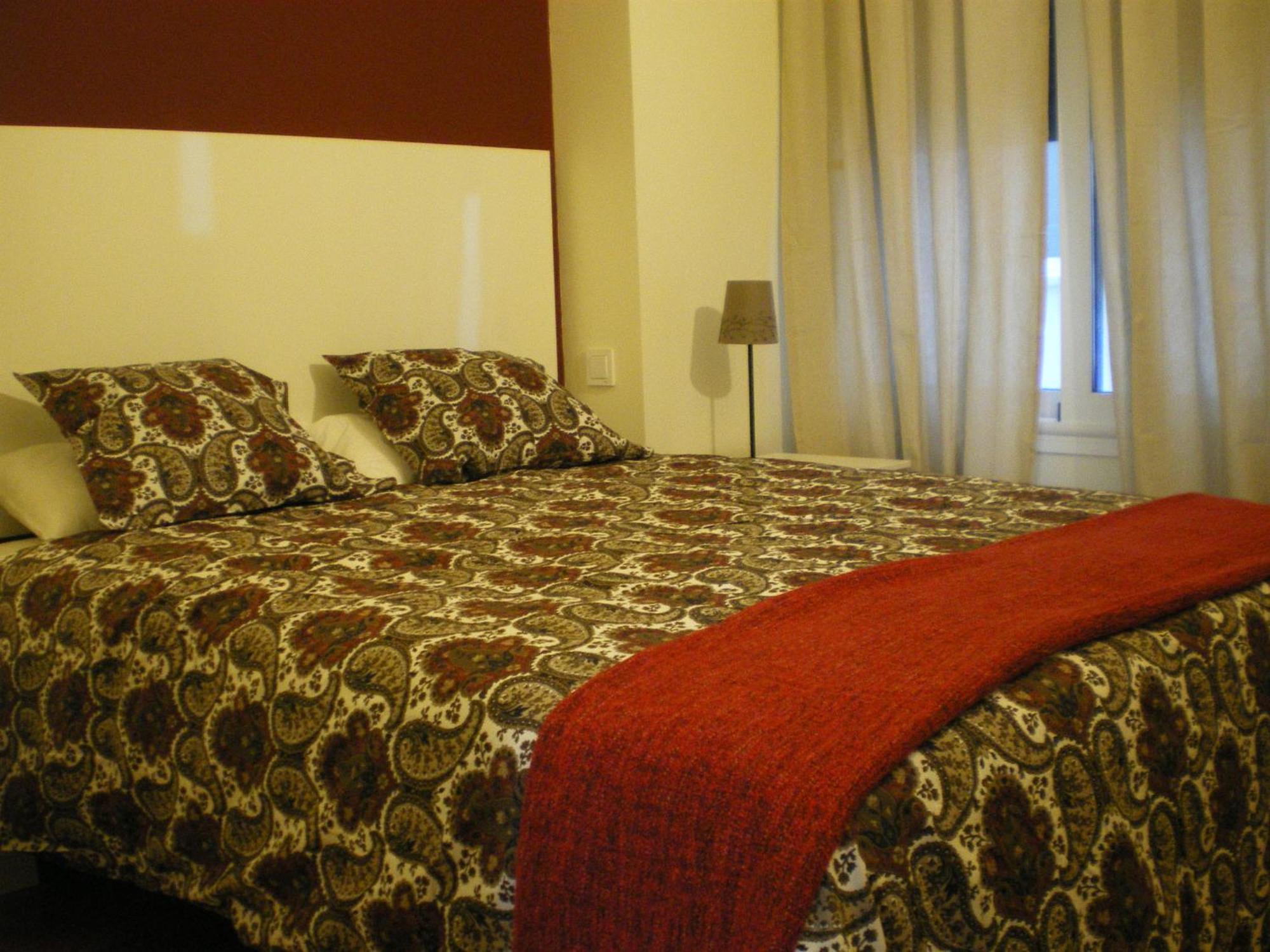 Apartamentos Murallas De Sevilla Exterior photo